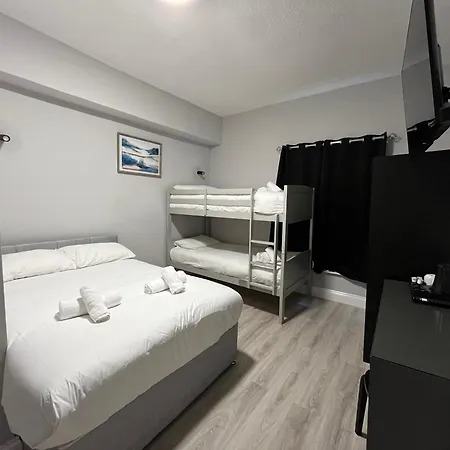 Shamrock Guest house